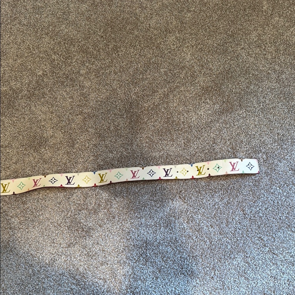 Louis Vuitton Belt - Picture 4 of 10